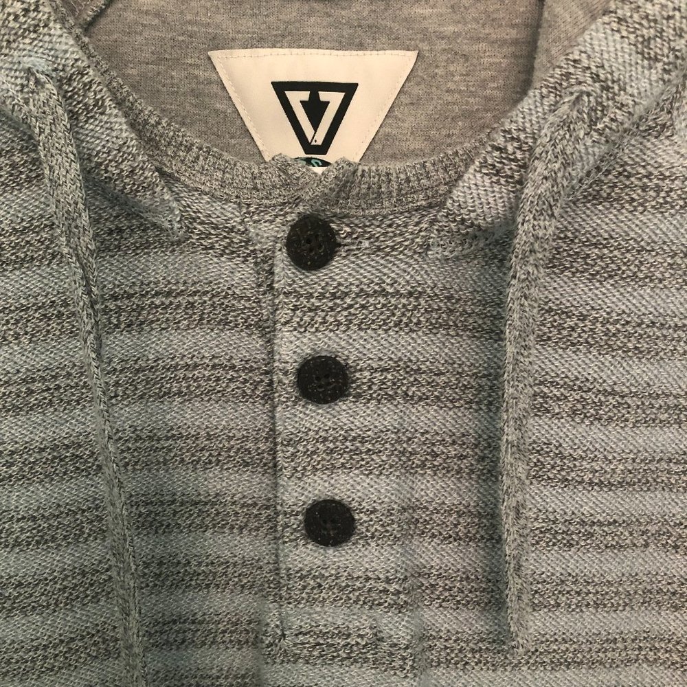 Vissla Hoodie/Light Blue/Grey/Buttons/Long Sleeve/Medium